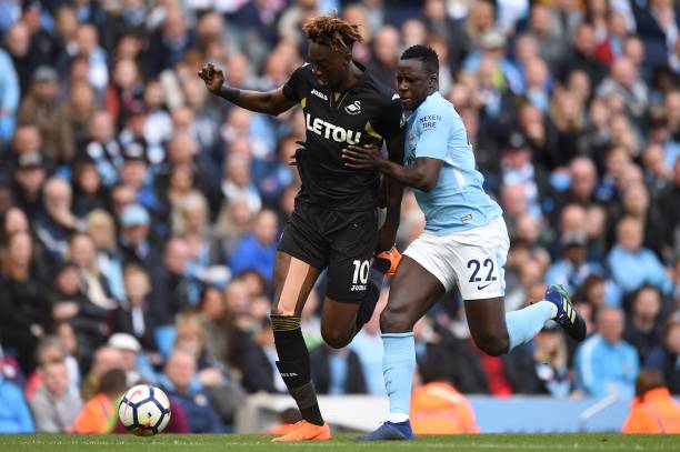 但他在场上 但他在场上