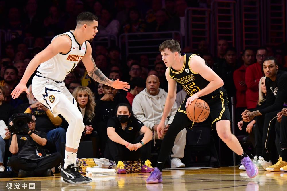 快速的传球 快速的传球